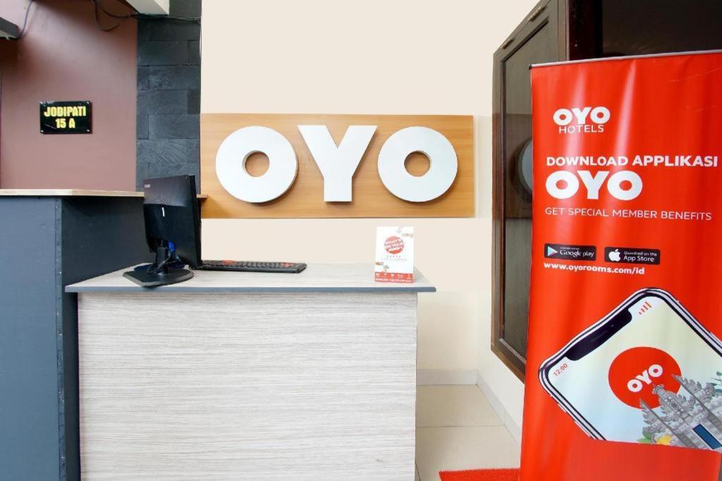 Oyo 347 Bayang Brothers Guest House Maguwo Exterior foto